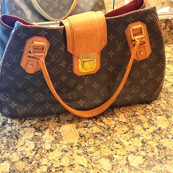 Beautiful Louis Vuitton Monogram Griet. - Picture 14 of 17